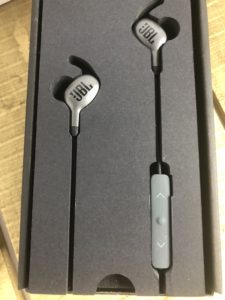 JBL Harman EVEREST 110 GA Wireless In-Ear Headphones3