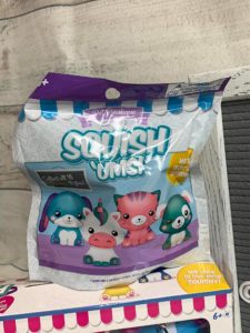 SQUISH'UMS PET BOUTIQUE SERIES 1 & Adopt a Squish'Ums! Pet Boutique set5