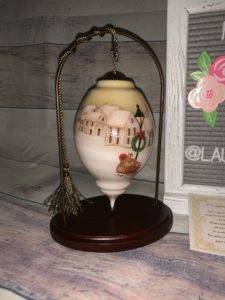 I’ll Be Home For Christmas”, Hand Painted Glass Ornament & Walnut Finish Small Hanging Stand” Metal Stand5